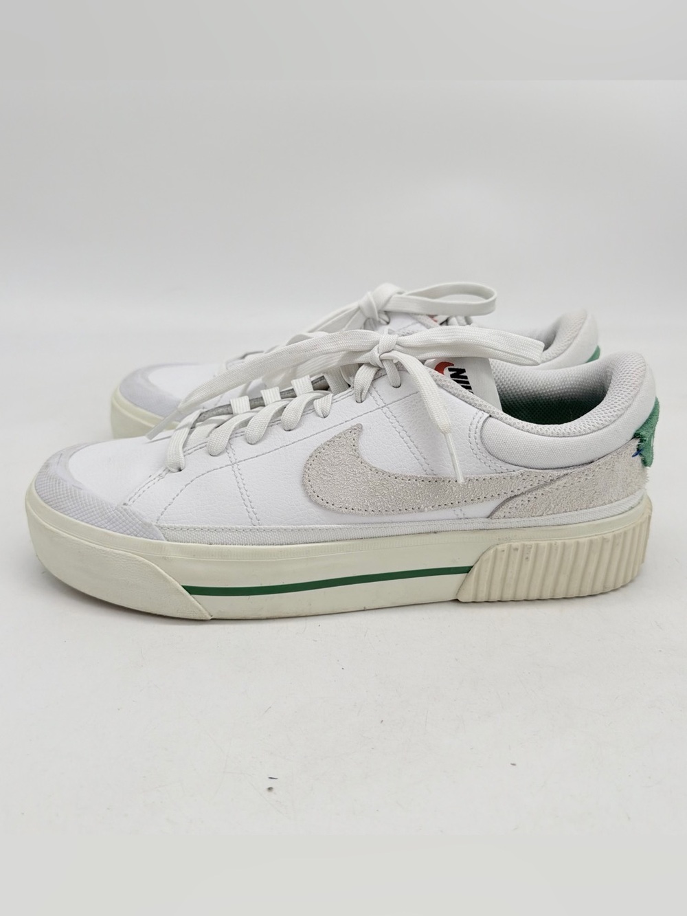 Nike Women's Court Legacy Lift Platform Casual Sneakers Size 9 White Green